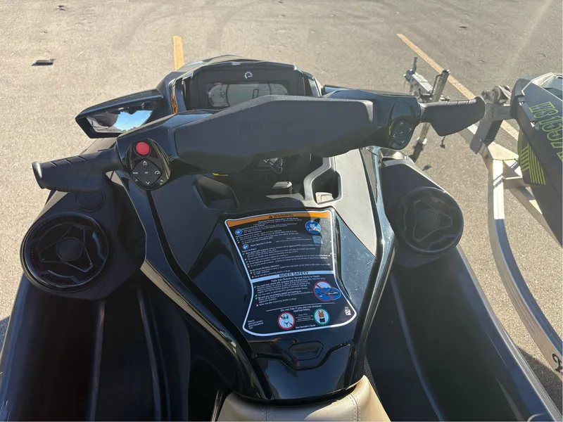 Slide: The Image of Sea-Doo GTX 230 iBR iDF Sound System 2023 - 7