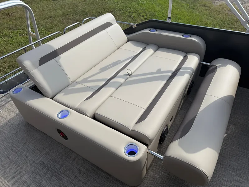 Slide: The Image of Bentley Pontoons Legacy 115HP Swingback Pontoon 2026 - 18