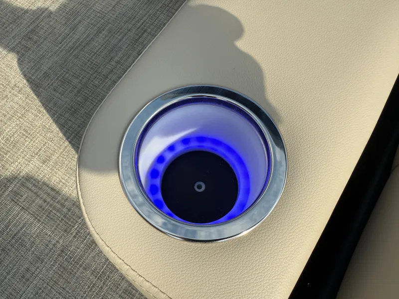 Slide: The Image of Bentley Pontoons Legacy 115HP Swingback Pontoon 2026 - 21