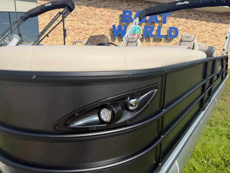 Slide: The Image of Bentley Pontoons Legacy 220 Swingback & Honda 4-Stroke EFI 2026 - 34
