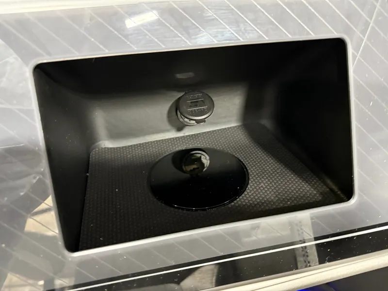 Slide: The Image of Tahoe Cascade 200HP QLS 2385 Quad Lounge Shift Tritoon 2025 - 17