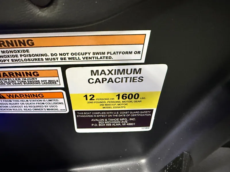 Slide: The Image of Tahoe Cascade 200HP QLS 2385 Quad Lounge Shift Tritoon 2025 - 19