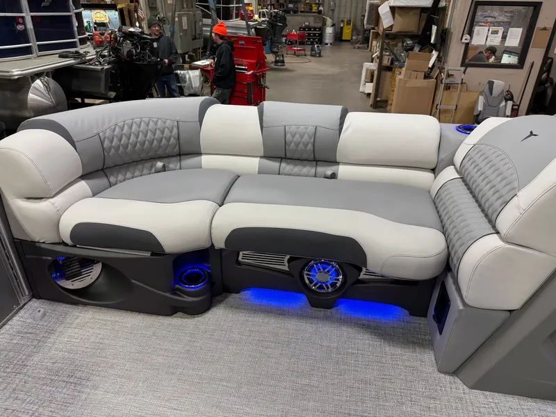 Slide: The Image of Tahoe Cascade 200HP QLS 2385 Quad Lounge Shift Tritoon 2025 - 35