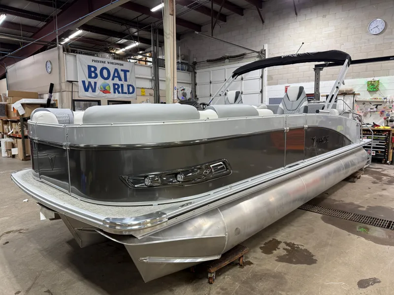 Slide: The Image of Tahoe Cascade 200HP QLS 2385 Quad Lounge Shift Tritoon 2025 - 44