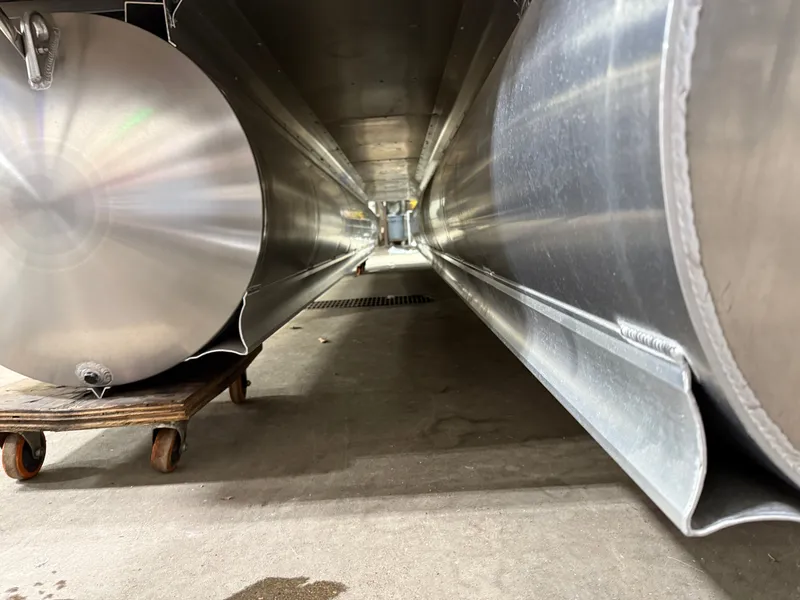 Slide: The Image of Tahoe Cascade 200HP QLS 2385 Quad Lounge Shift Tritoon 2025 - 50