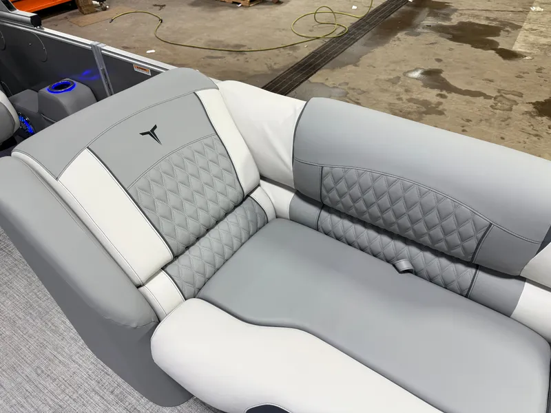 Slide: The Image of Tahoe Cascade 2385 Quad Lounge Shift SS Tritoon & Honda 4-Stroke EFI 2025 - 36