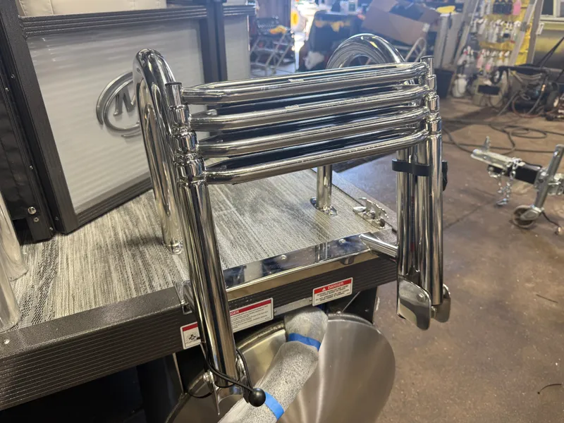 Slide: The Image of Montego Bay 8522 Fish & Cruise Deluxe Pontoon & Honda 4-Stroke EFI 2026 - 38