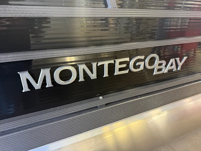 Slide: The Image of Montego Bay 8522 Quad Lounger BR Deluxe Pontoon & Honda 4-Stroke EFI 2026 - 34