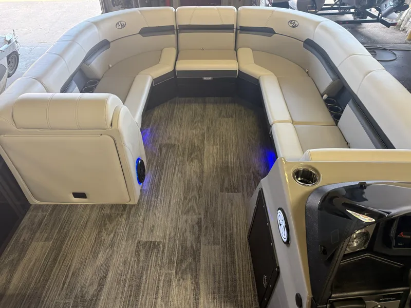 Slide: The Image of Montego Bay 8522 Quad Lounger BR Deluxe Pontoon & Honda 4-Stroke EFI 2026 - 9