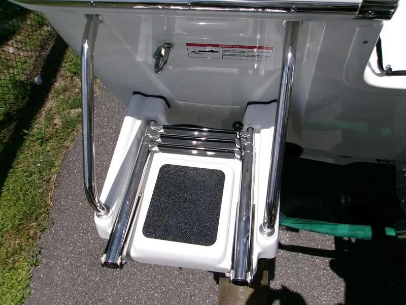 Slide: The Image of Sportsman Masters 247OE Bay Boat 2025 - 13