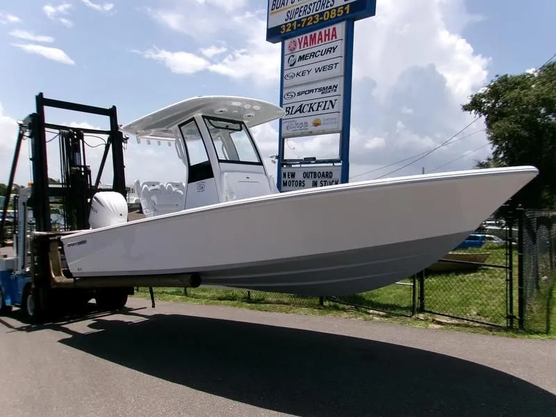 Slide: The Image of Sportsman Masters 247OE Bay Boat 2025 - 4