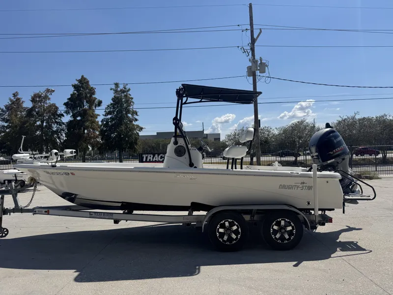 Slide: The Image of NauticStar 214 XTS 2014 - 12