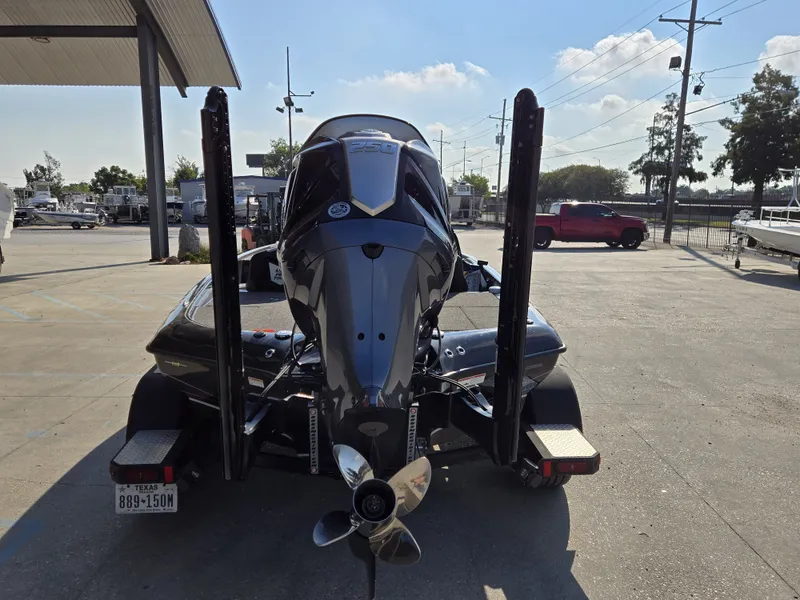 Slide: The Image of Blazer 650 Pro Tour 2024 - 12