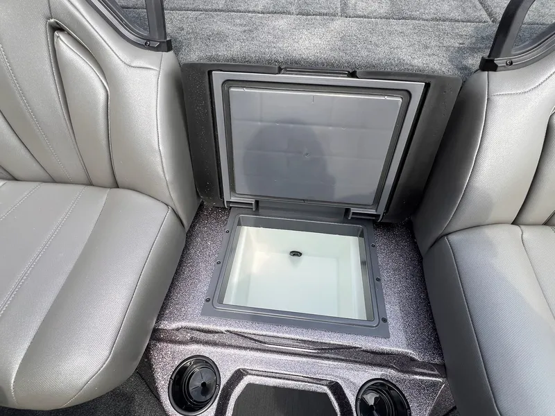 Slide: The Image of Skeeter ZXR 20 SE 2025 - 18