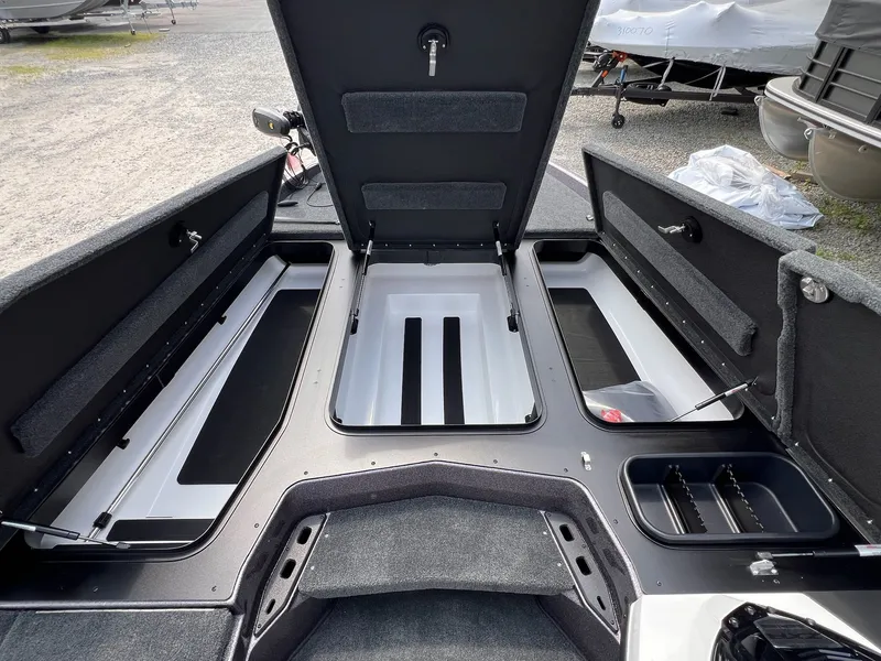 Slide: The Image of Skeeter ZXR 20 SE 2025 - 26