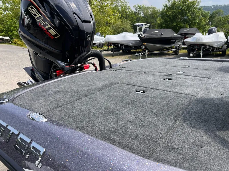 Slide: The Image of Skeeter ZXR 20 SE 2025 - 27