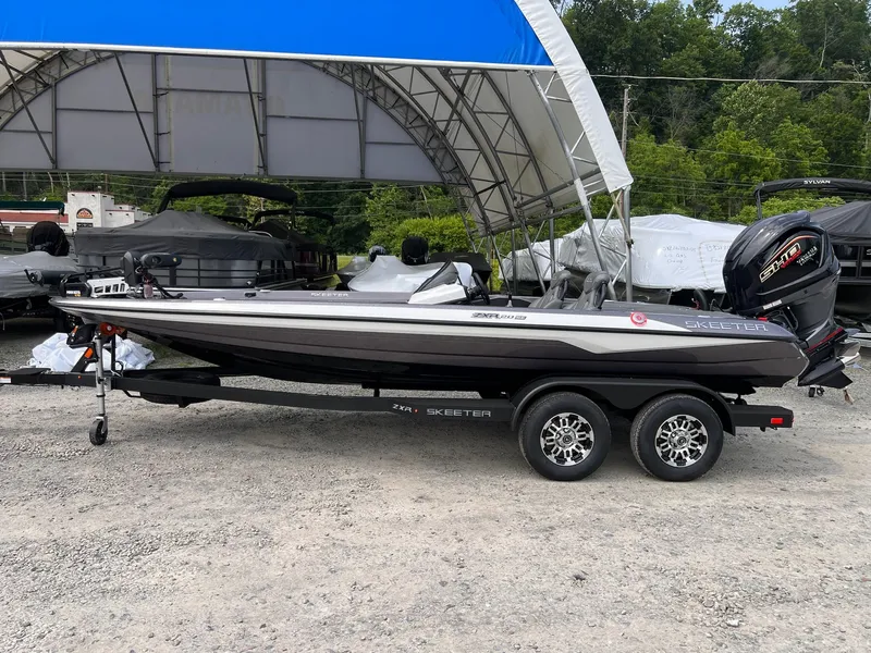 Slide: The Image of Skeeter ZXR 20 SE 2025 - 33