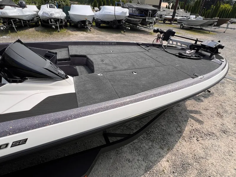 Slide: The Image of Skeeter ZXR 20 SE 2025 - 7