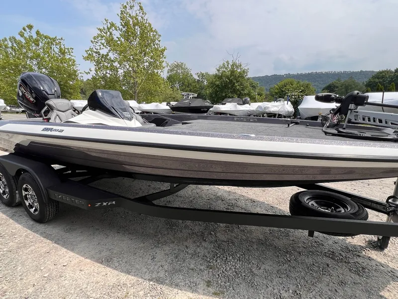 Slide: The Image of Skeeter ZXR 20 SE 2025 - 8