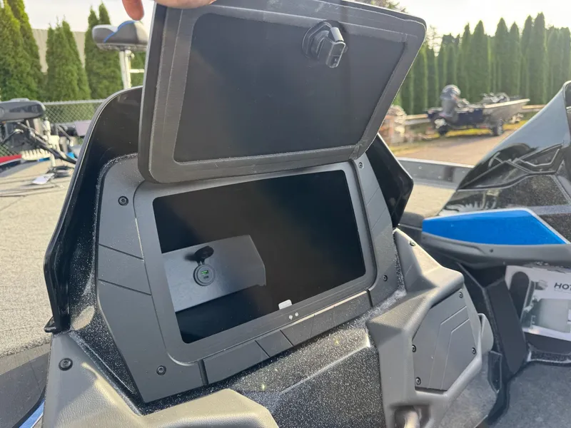 Slide: The Image of Skeeter ZXE21 2026 - 16