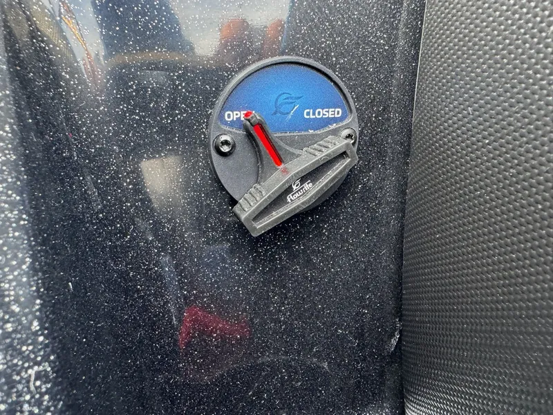 Slide: The Image of Skeeter ZXE21 2026 - 20