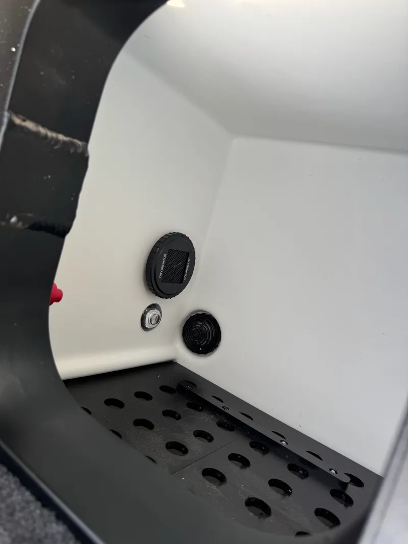 Slide: The Image of Skeeter ZXE21 2026 - 28