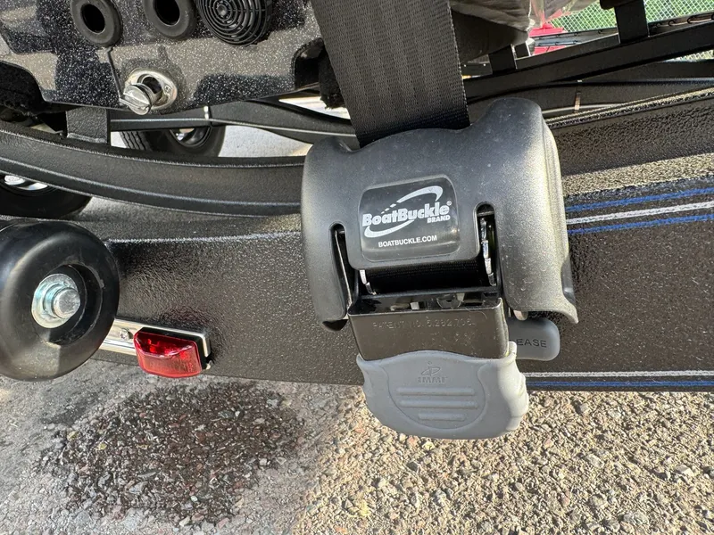 Slide: The Image of Skeeter ZXE21 2026 - 8