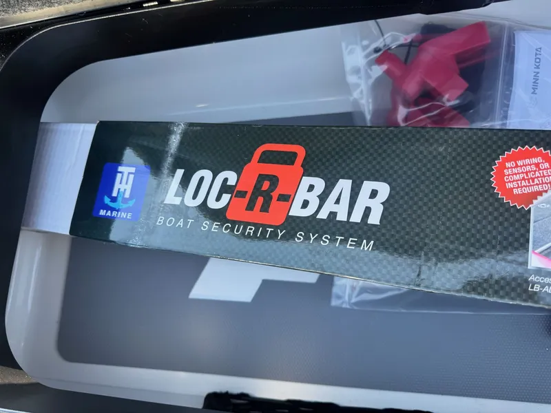 Slide: The Image of Skeeter FXR20 Apex 2026 - 12