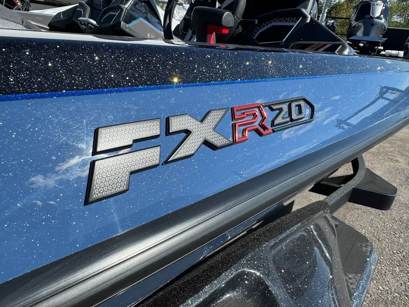 Slide: The Image of Skeeter FXR20 Apex 2026 - 26