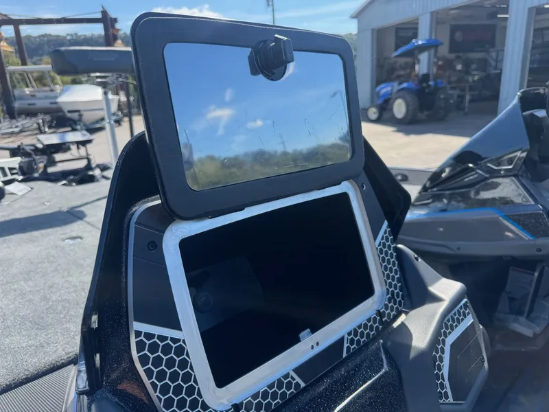 Slide: The Image of Skeeter FXR20 Apex 2026 - 31