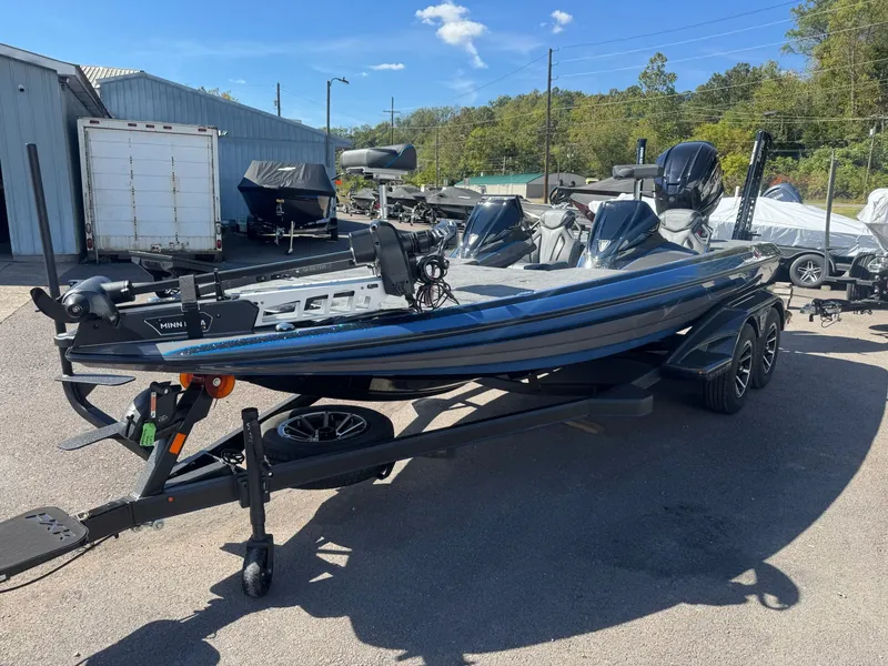 Slide: The Image of Skeeter FXR20 Apex 2026 - 38