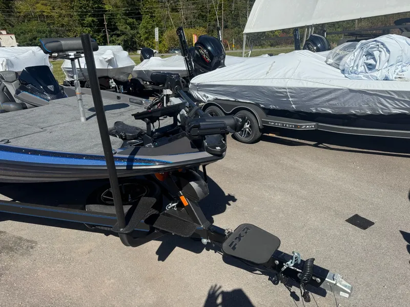 Slide: The Image of Skeeter FXR20 Apex 2026 - 44