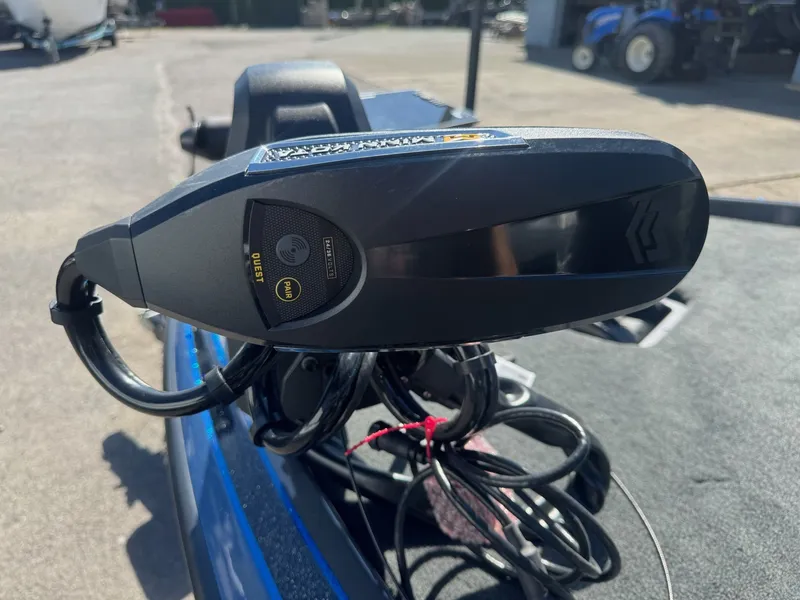 Slide: The Image of Skeeter FXR20 Apex 2026 - 7