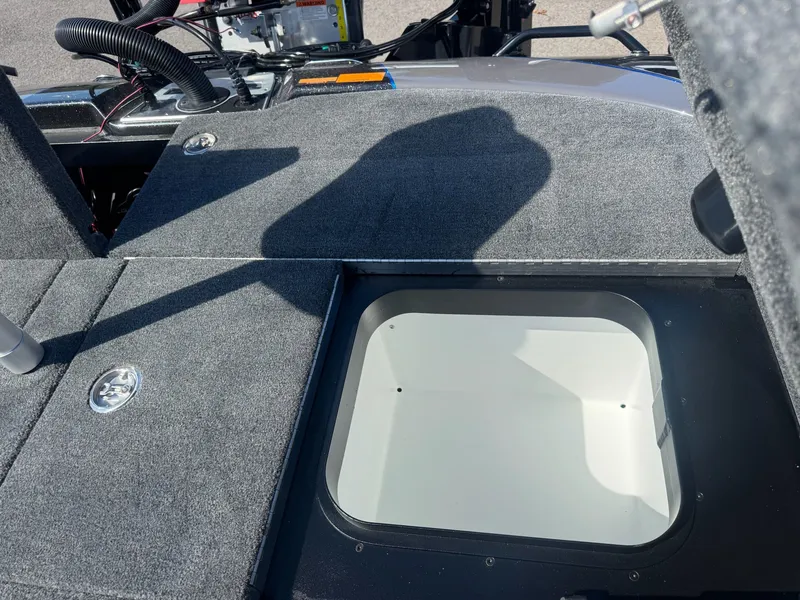 Slide: The Image of Skeeter FXR20 Apex 2026 - 8