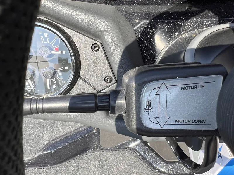 Slide: The Image of Skeeter ZXE20 2026 - 11