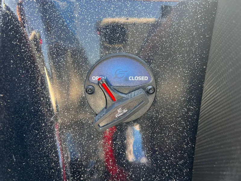 Slide: The Image of Skeeter ZXE20 2026 - 17