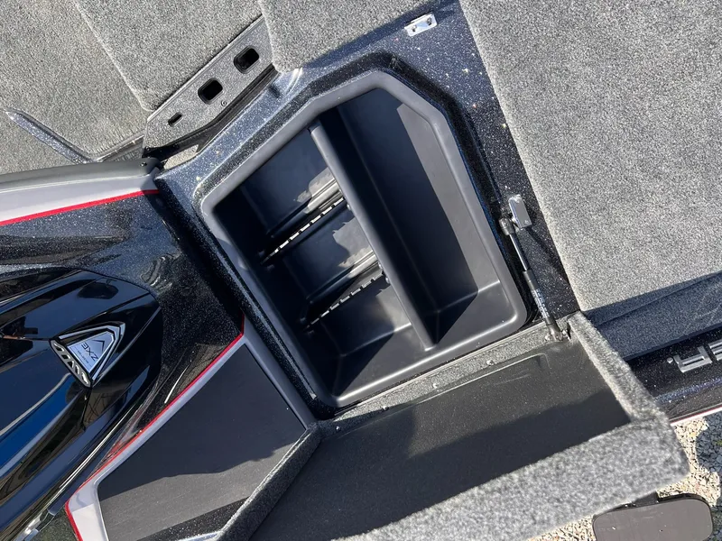 Slide: The Image of Skeeter ZXE20 2026 - 24