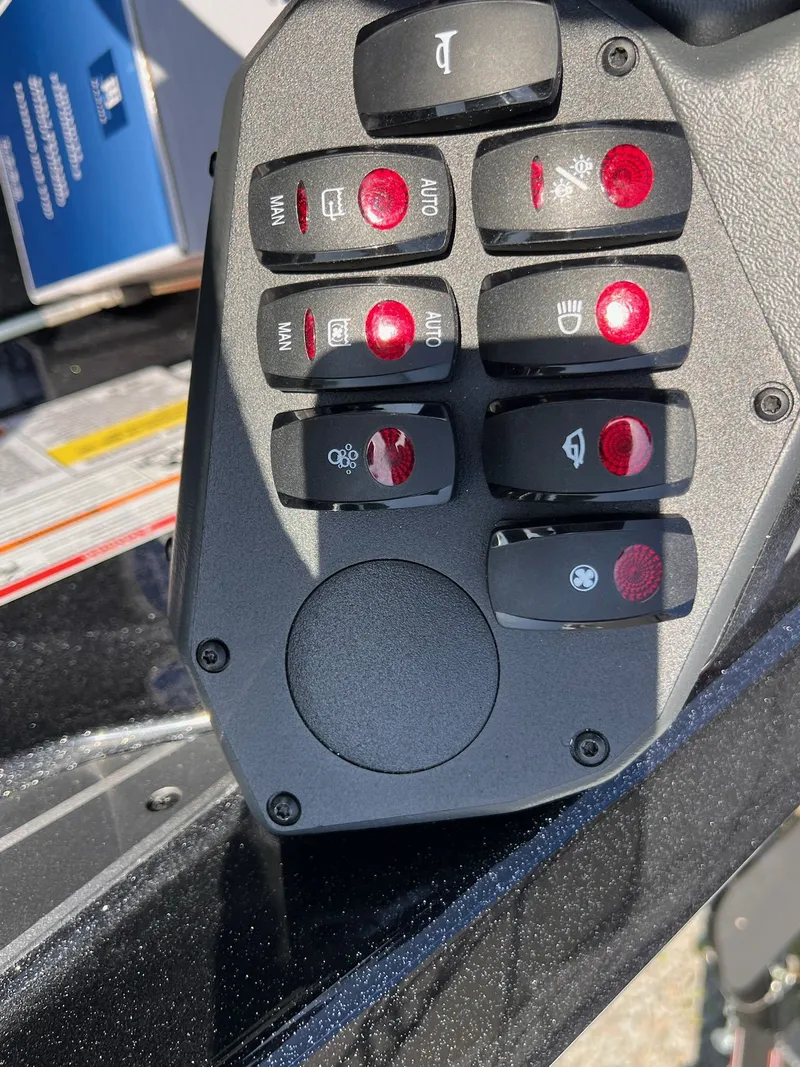 Slide: The Image of Skeeter ZXE20 2026 - 26