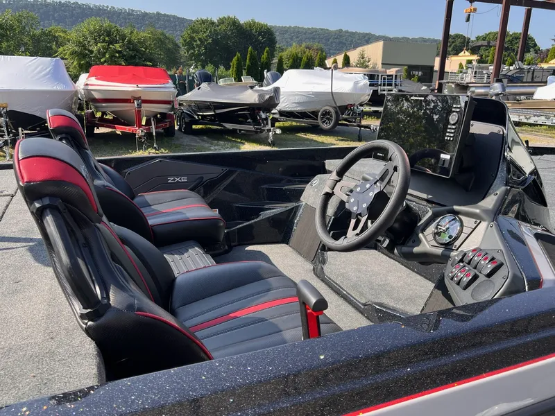 Slide: The Image of Skeeter ZXE20 2026 - 37