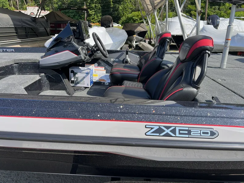 Slide: The Image of Skeeter ZXE20 2026 - 4