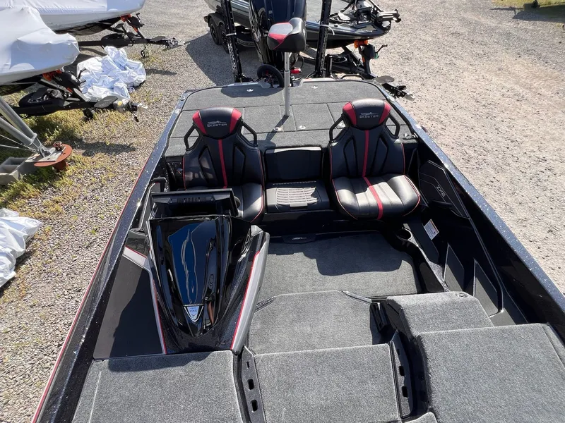 Slide: The Image of Skeeter ZXE20 2026 - 40