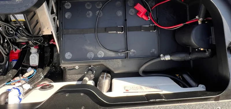 Slide: The Image of Skeeter ZXE20 2026 - 50