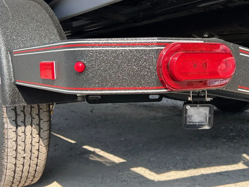 Slide: The Image of Skeeter ZXE20 2026 - 8