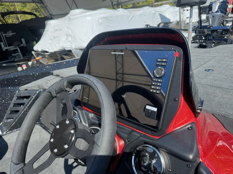 Slide: The Image of Skeeter ZXR20 SE 2026 - 11