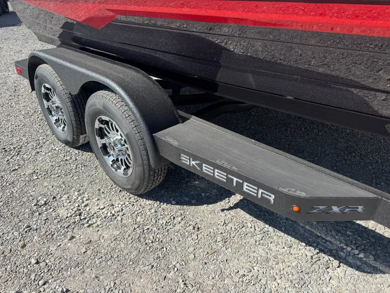 Slide: The Image of Skeeter ZXR20 SE 2026 - 15