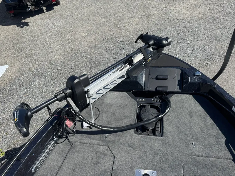 Slide: The Image of Skeeter WX2060 F 2026 - 23