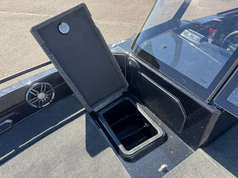 Slide: The Image of Skeeter WX2060 F 2026 - 25