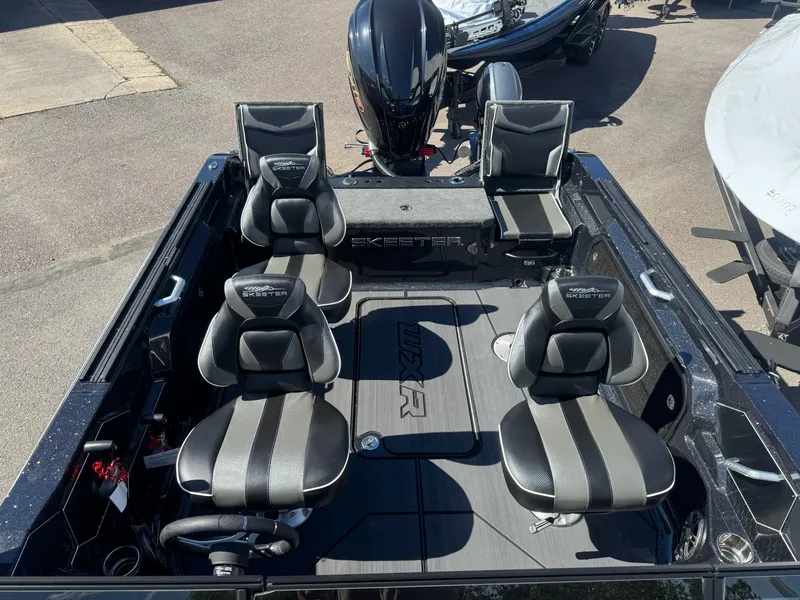 Slide: The Image of Skeeter WX2060 F 2026 - 30