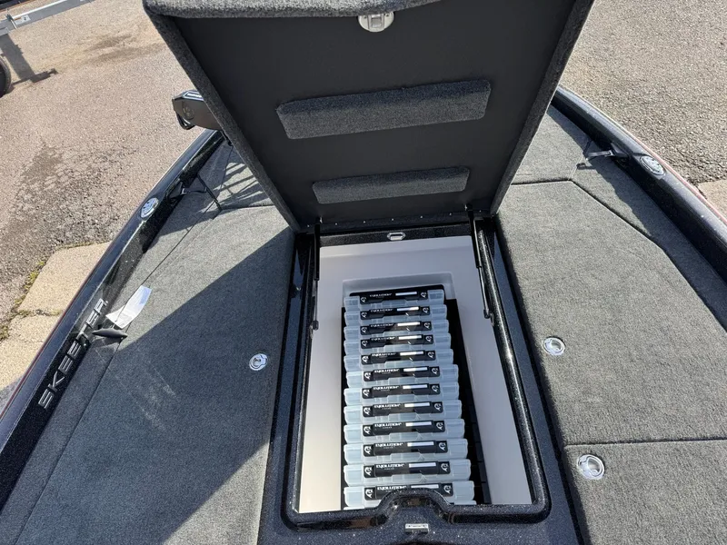 Slide: The Image of Skeeter ZXE20 2026 - 16