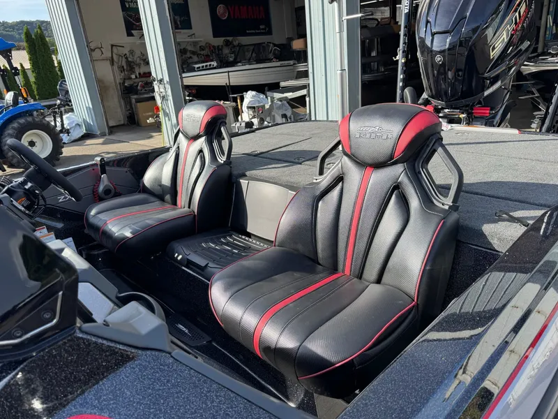 Slide: The Image of Skeeter ZXE20 2026 - 25